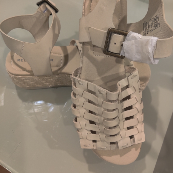 Women's KELSI DAGGER Platform Sandals in Cream - Picture 7 of 12